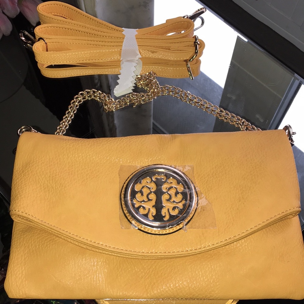 YELLOW SHOULDER BAG 👝